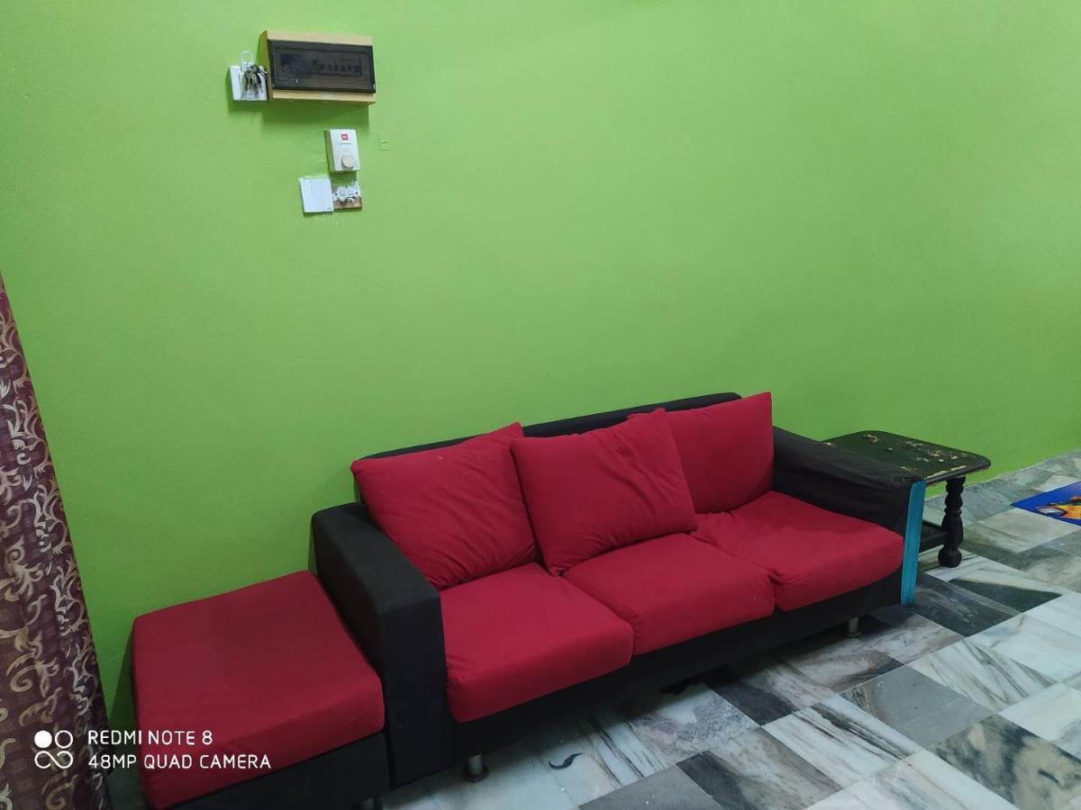 Homestay D' Tengah Bandar Kuala Rompin Dış mekan fotoğraf